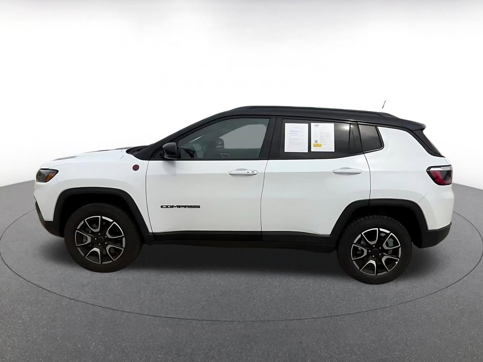 Thumbnail: 2025 Jeep Compass - 8
