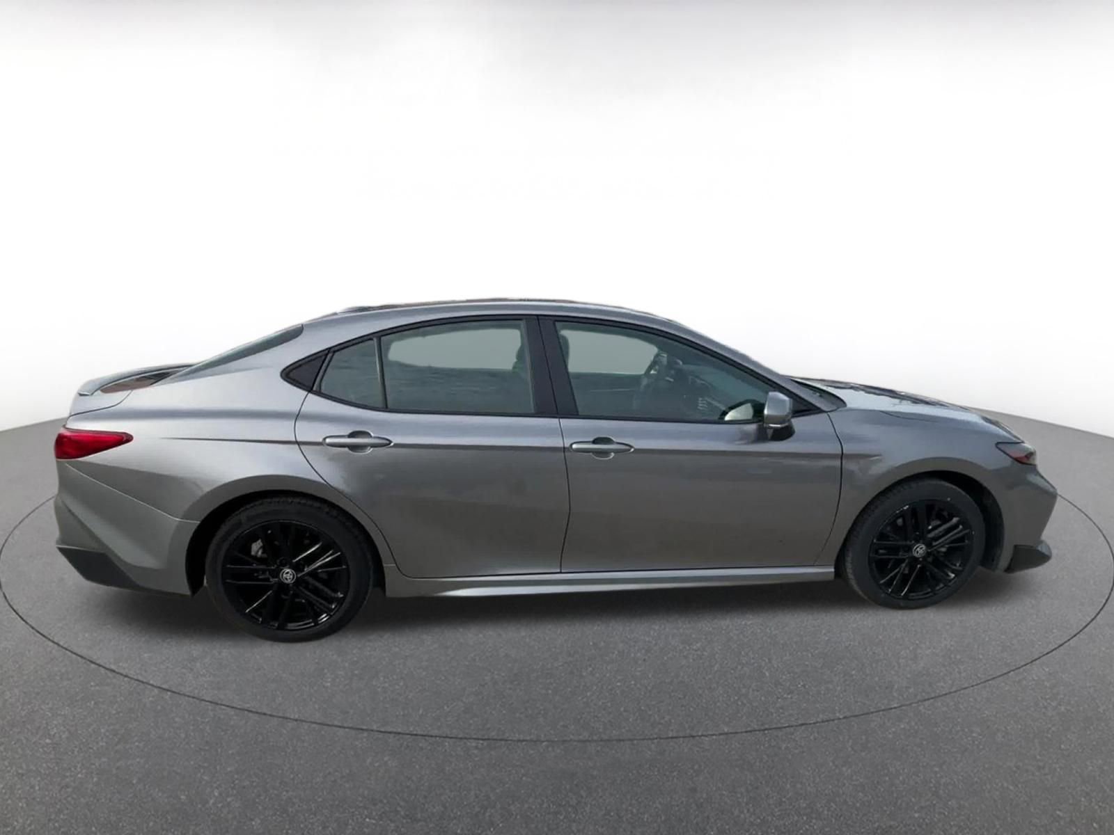 Thumbnail: 2025 Toyota Camry - 16