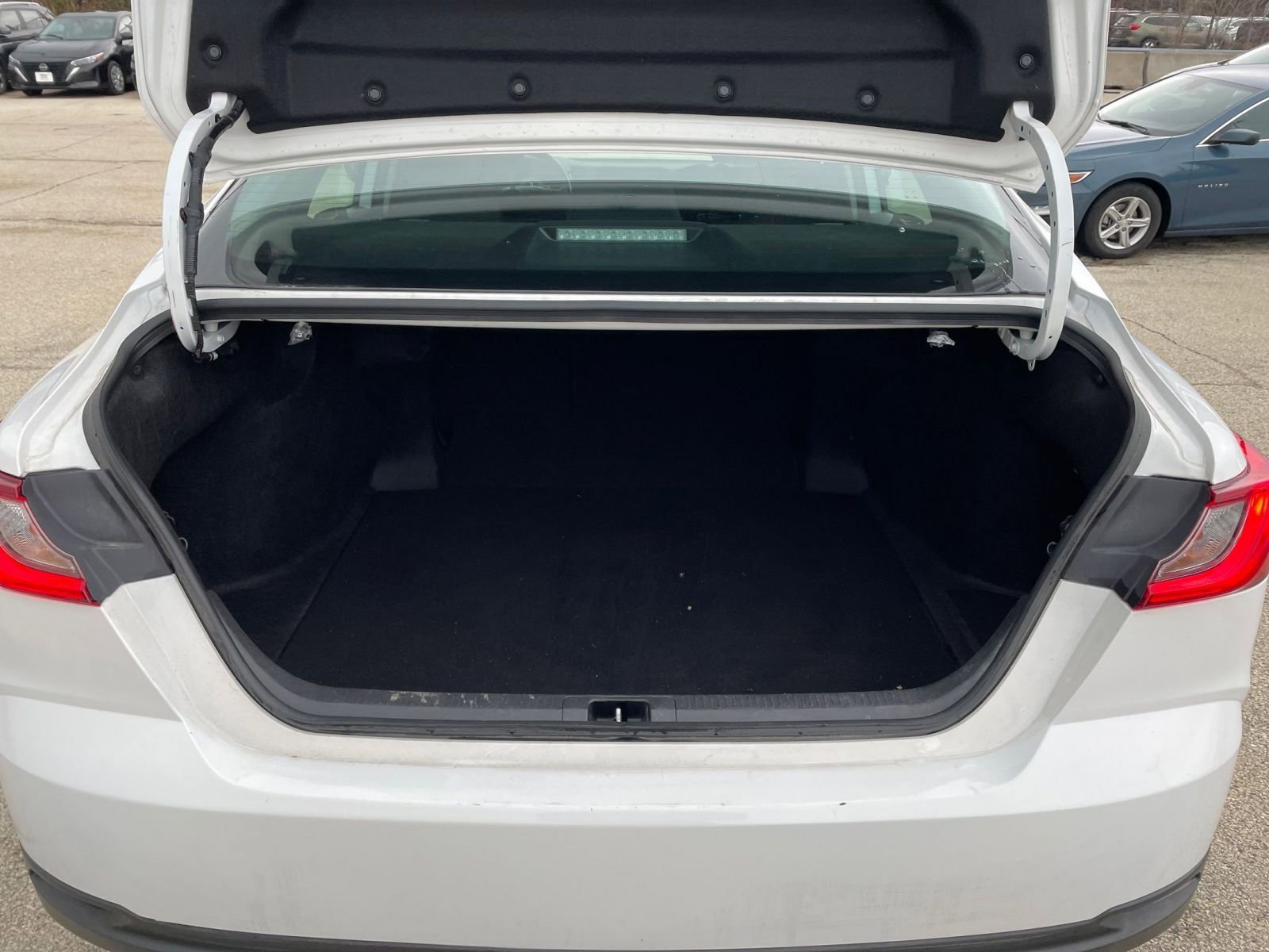 Thumbnail: 2025 Toyota Camry - 29