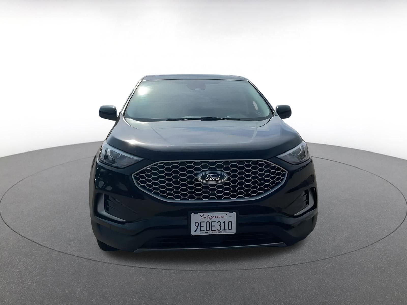 Thumbnail: 2023 Ford Edge - 3