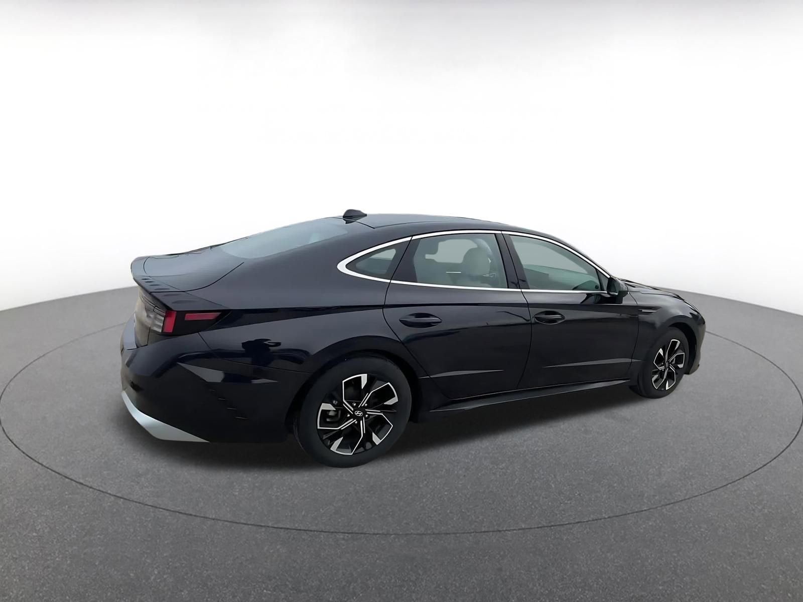 Thumbnail: 2025 Hyundai Sonata - 15