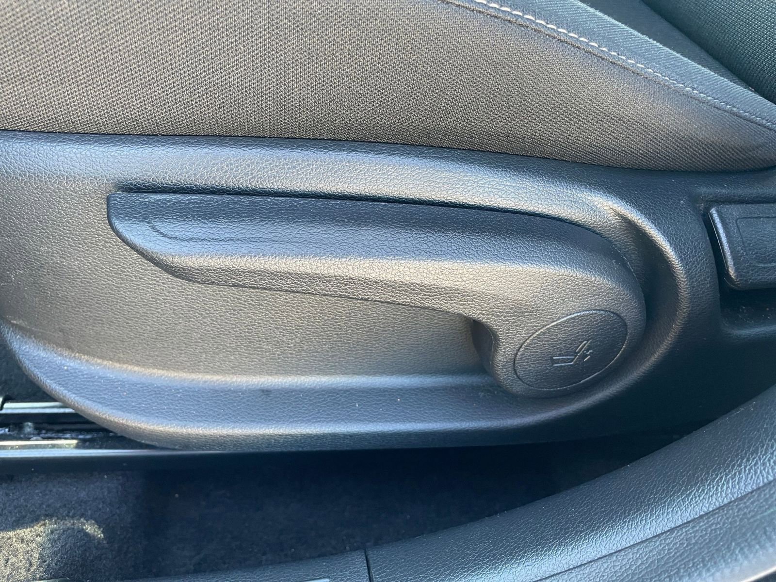 Thumbnail: 2024 Kia Forte - 23