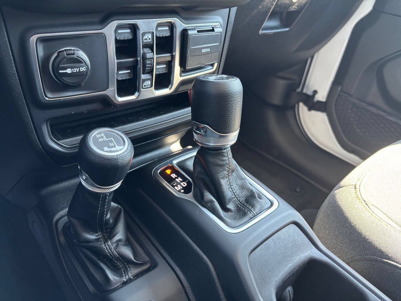 Thumbnail: 2025 Jeep Wrangler - 34