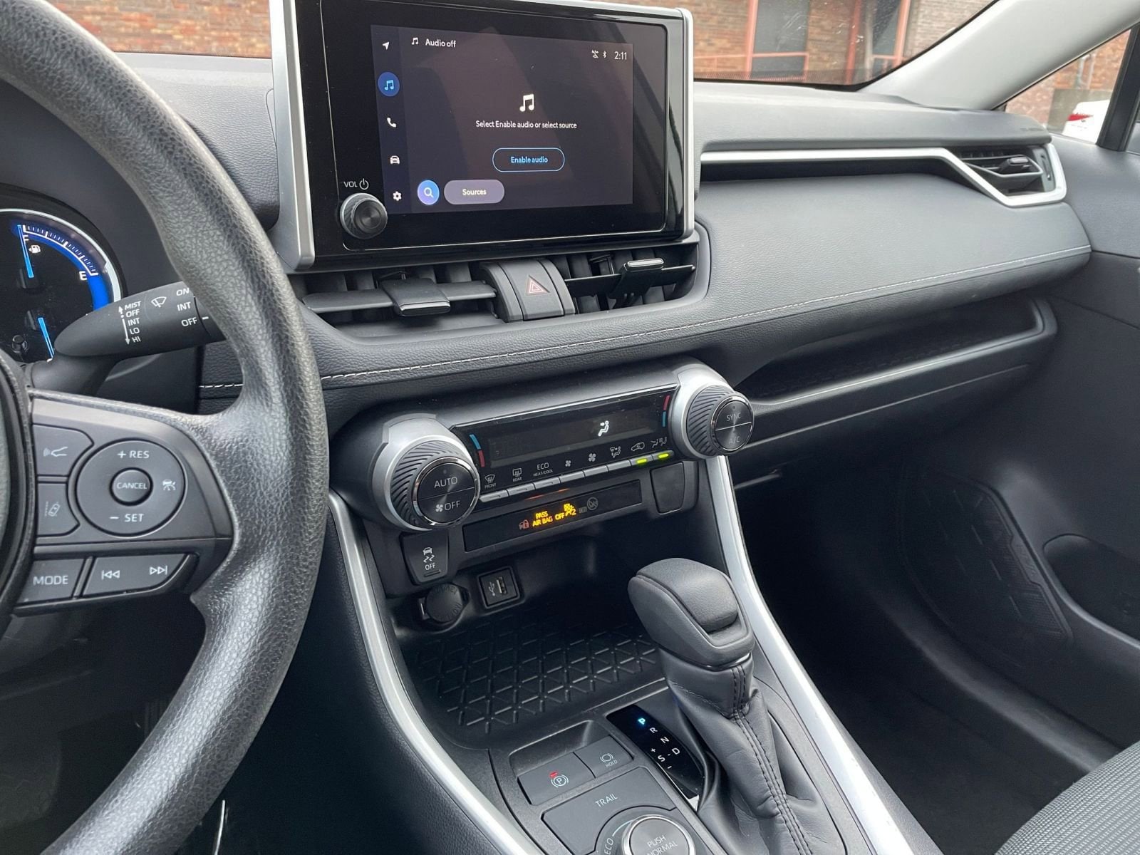 Thumbnail: 2025 Toyota RAV4 - 18