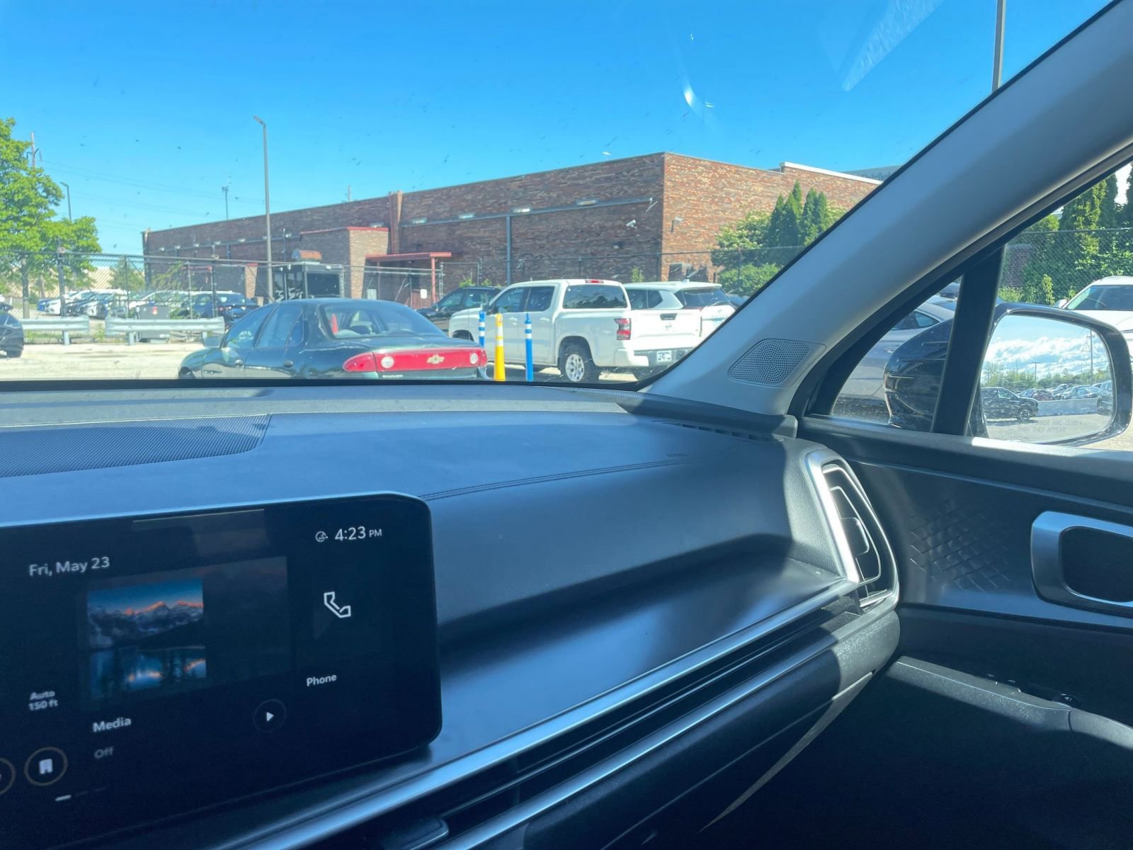 Thumbnail: 2024 Kia Sorento - 35