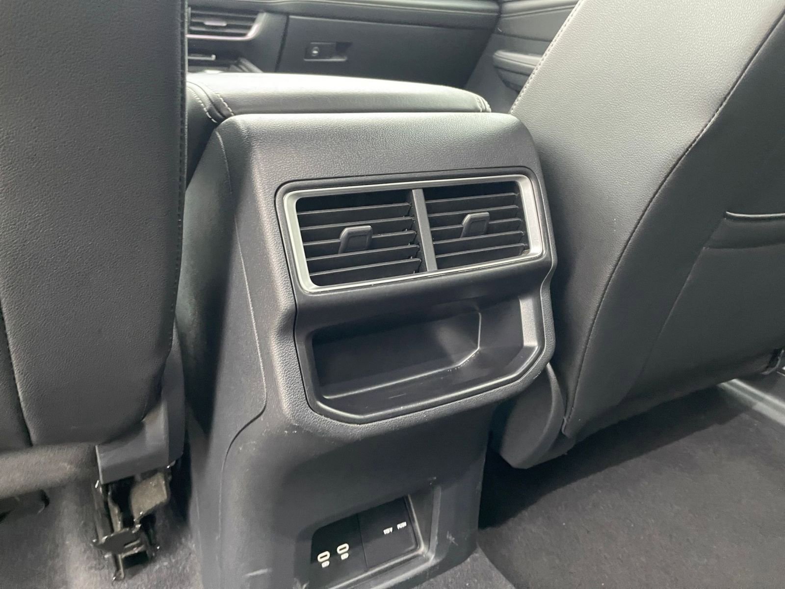 Thumbnail: 2025 Volkswagen Atlas - 25