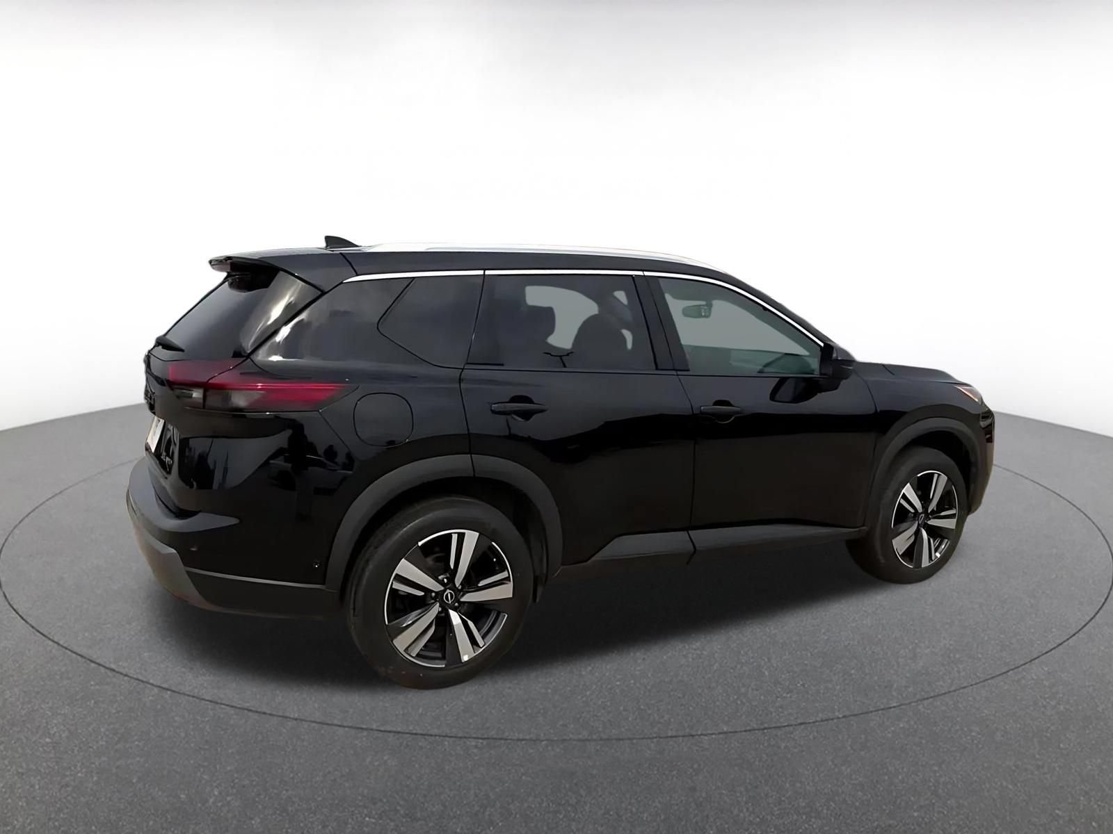Thumbnail: 2026 Nissan Rogue - 14