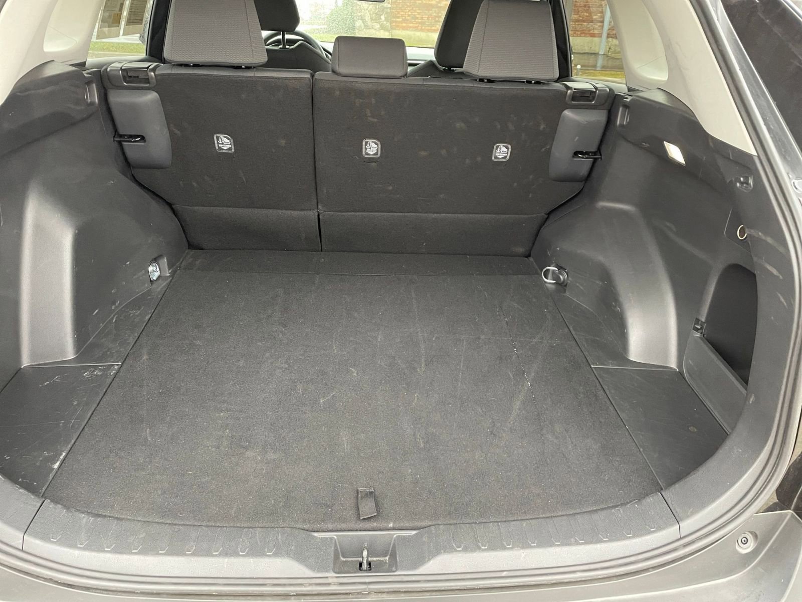 Thumbnail: 2025 Toyota RAV4 - 31