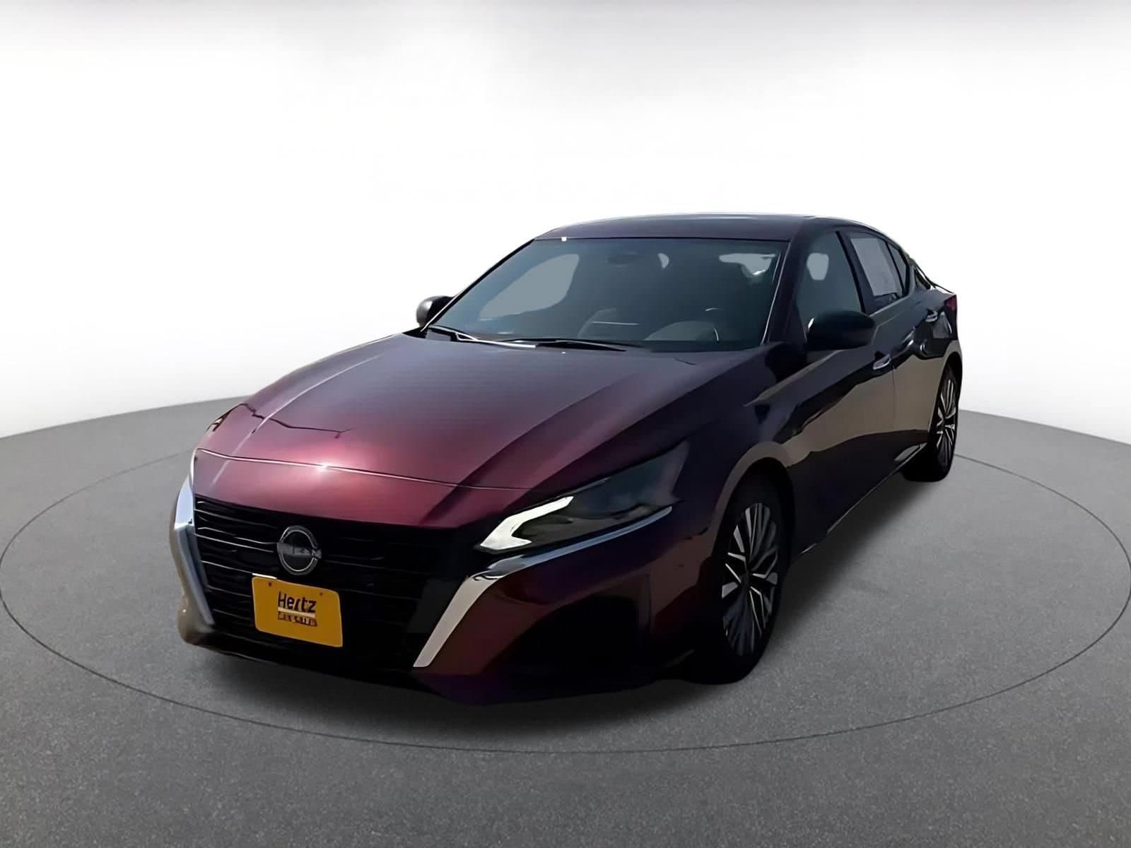 Thumbnail: 2025 Nissan Altima - 7