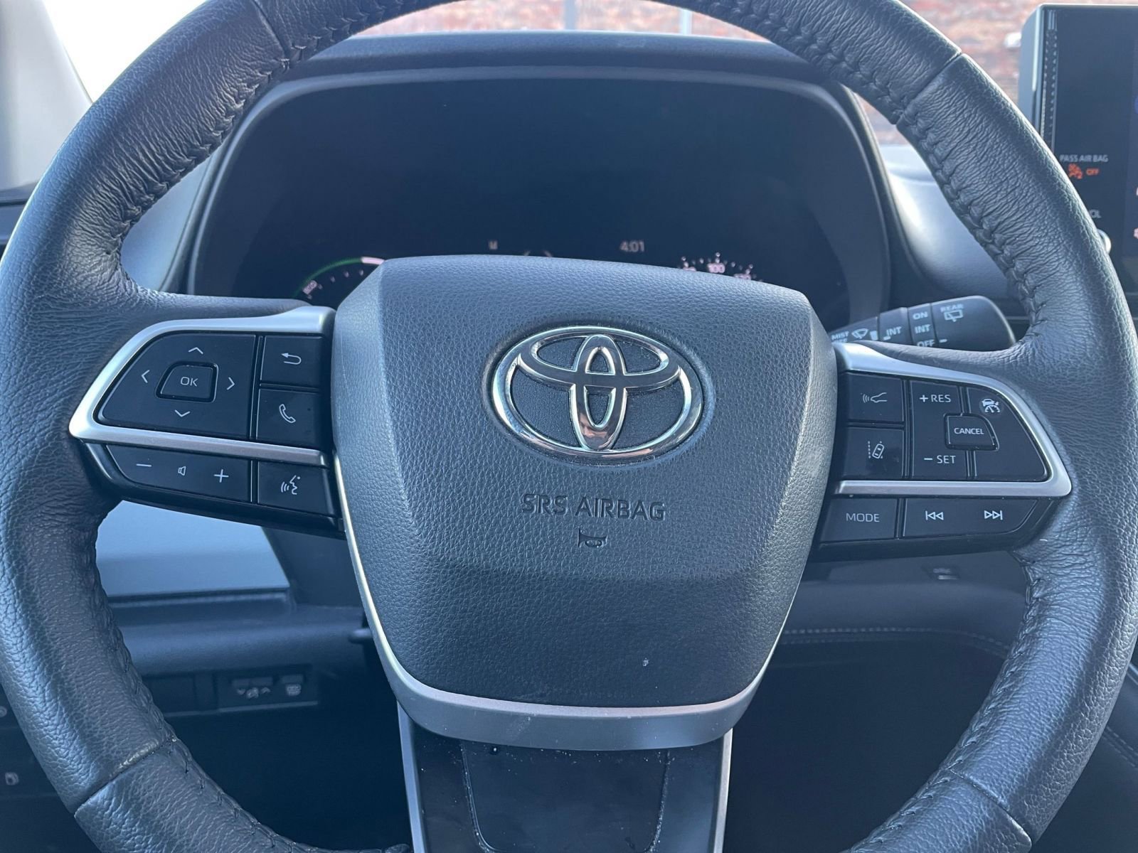 Thumbnail: 2025 Toyota Sienna - 30