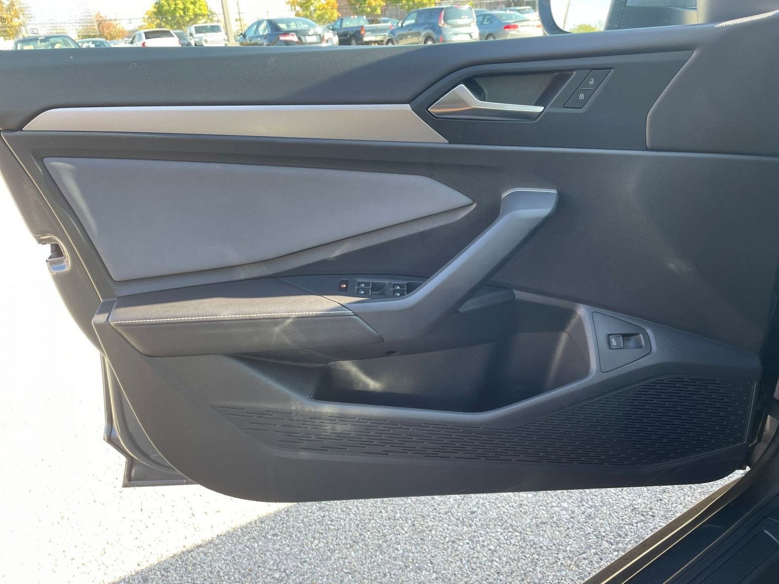 Thumbnail: 2025 Volkswagen Jetta - 18