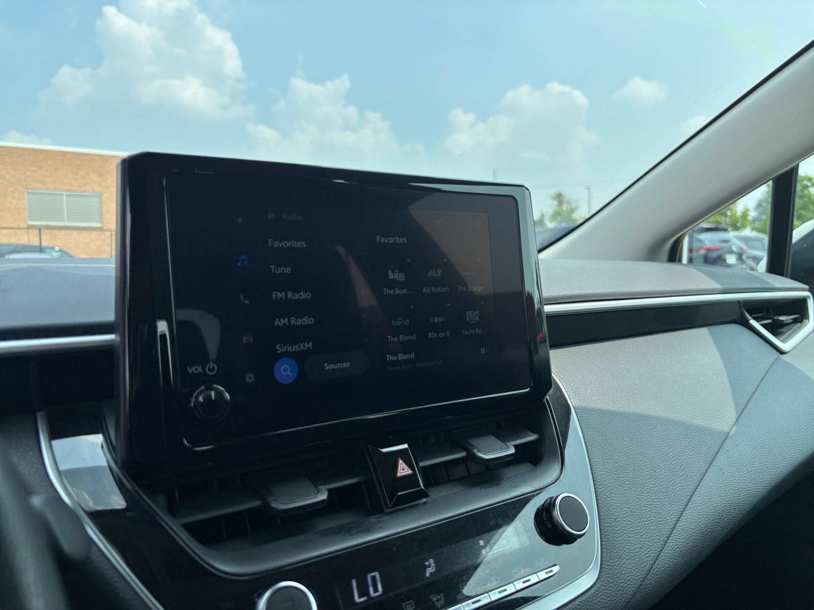Thumbnail: 2025 Toyota Corolla - 20