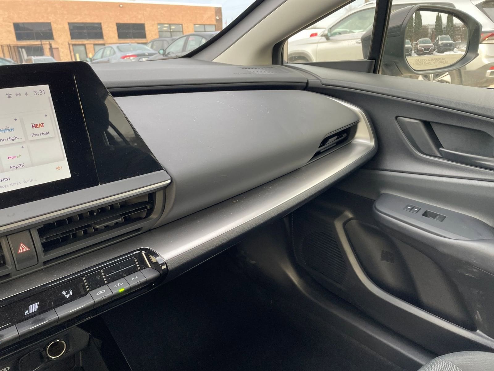 Thumbnail: 2025 Toyota Prius - 34