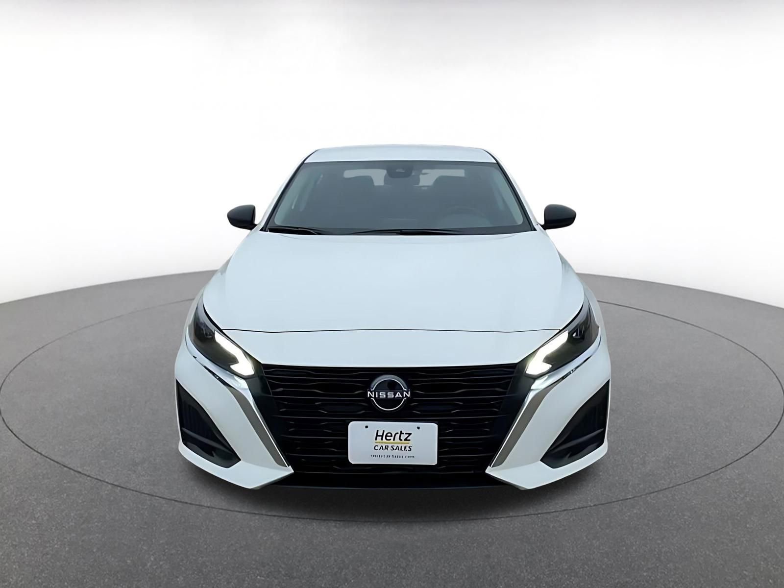 Thumbnail: 2025 Nissan Altima - 4