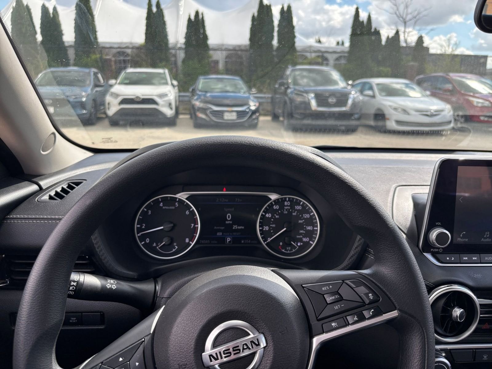 Thumbnail: 2023 Nissan Sentra - 32