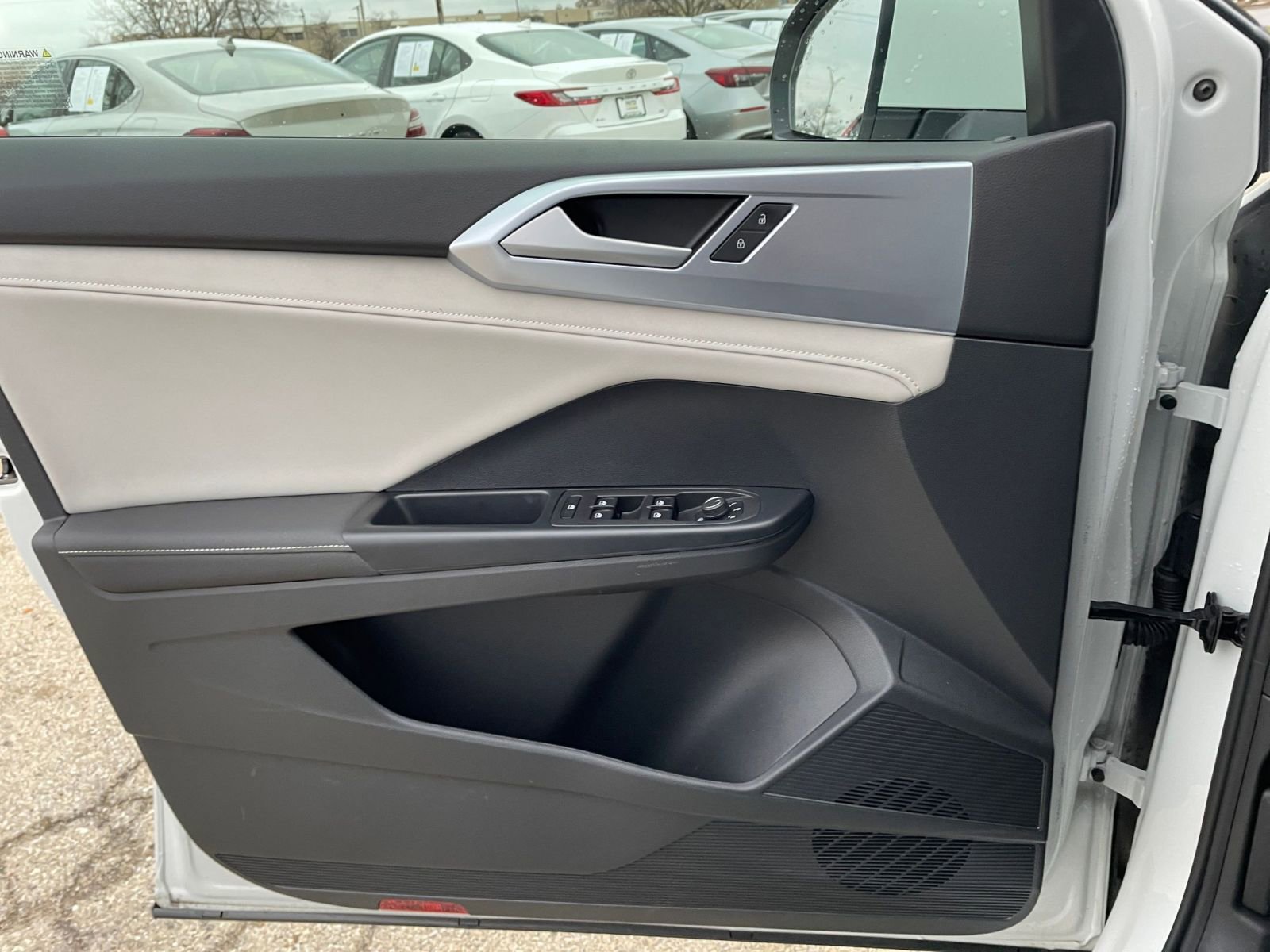 Thumbnail: 2025 Volkswagen Taos - 20