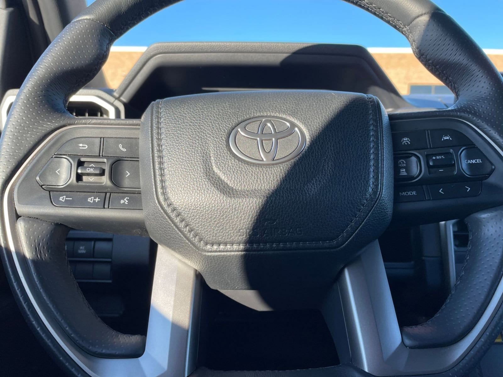 Thumbnail: 2025 Toyota 4Runner - 28