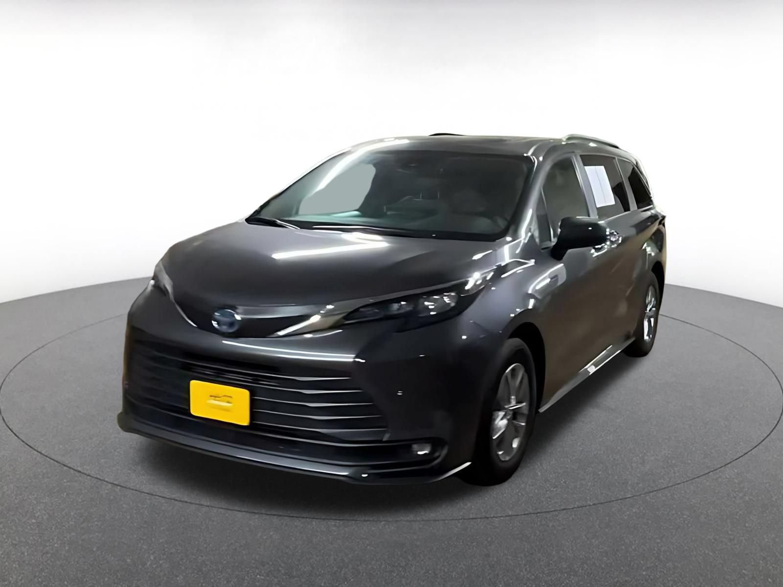 Thumbnail: 2025 Toyota Sienna - 7