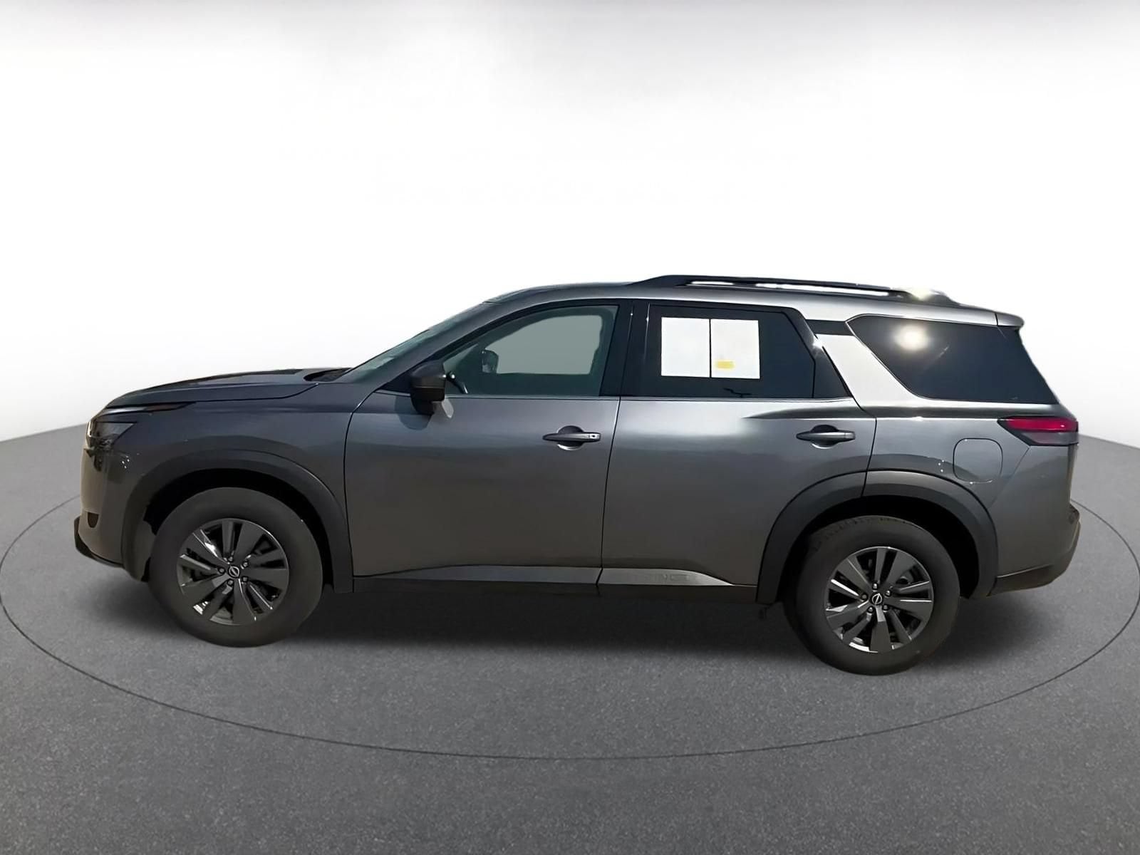 Thumbnail: 2025 Nissan Pathfinder - 8