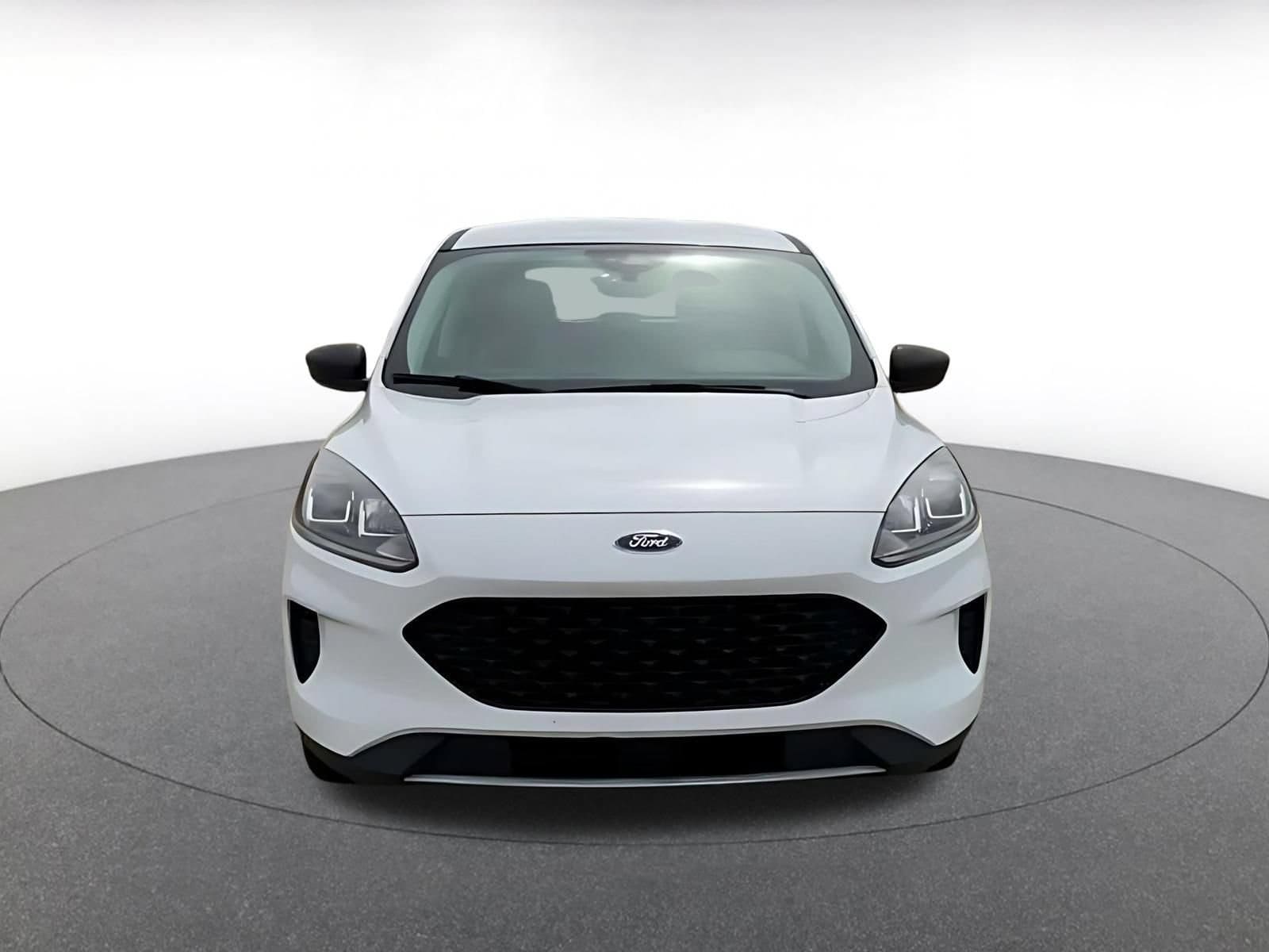 Thumbnail: 2022 Ford Escape - 4