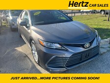 2021 Toyota Camry LE -
                Des Plaines, IL