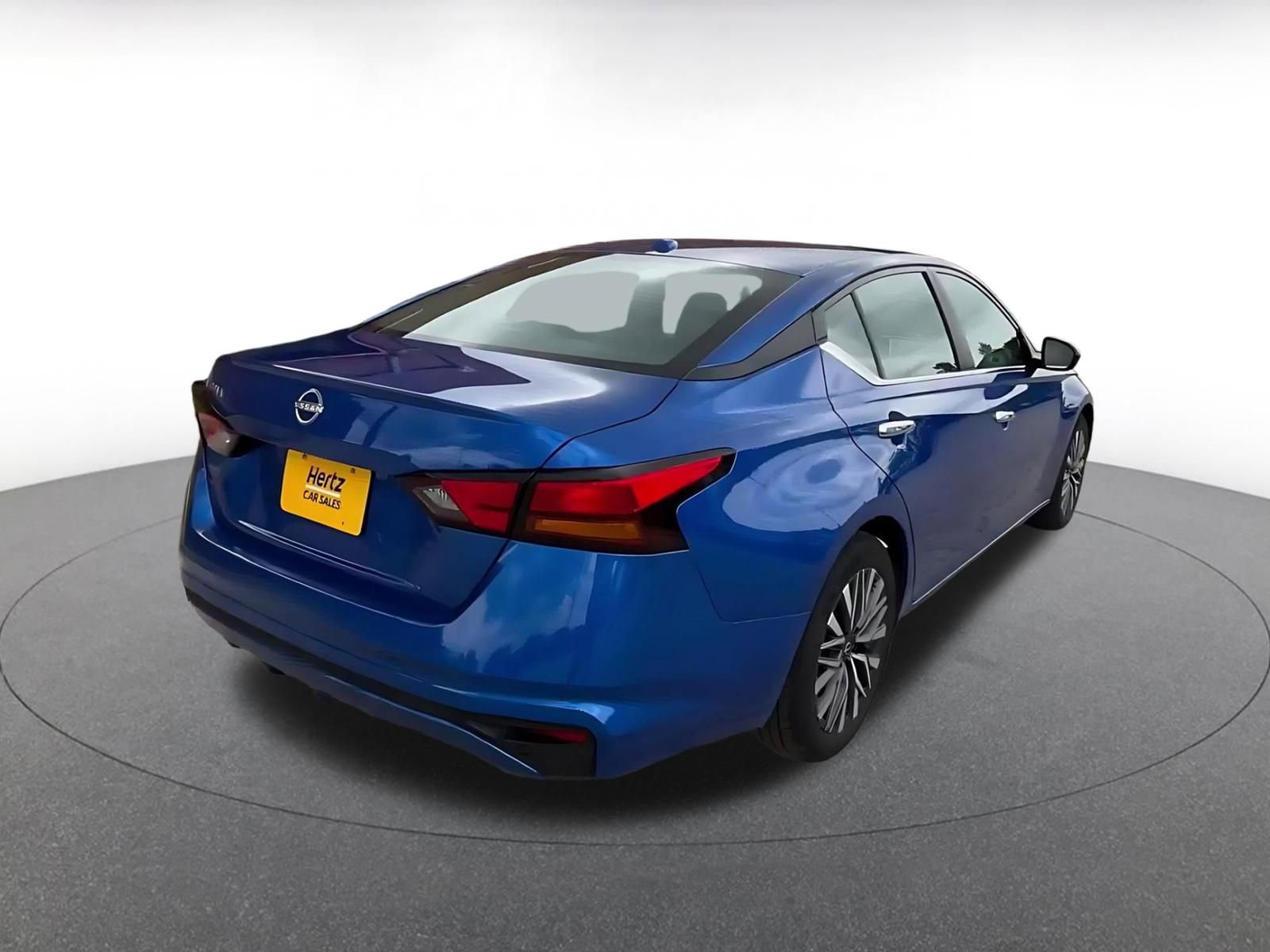 Thumbnail: 2025 Nissan Altima - 15