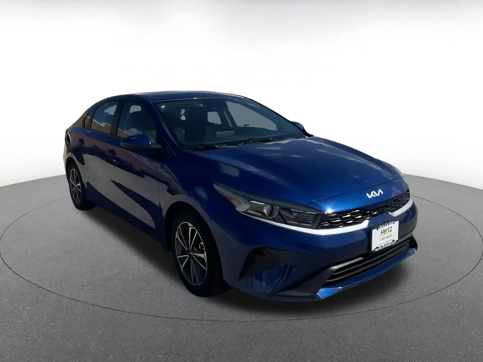 Thumbnail: 2024 Kia Forte - 3