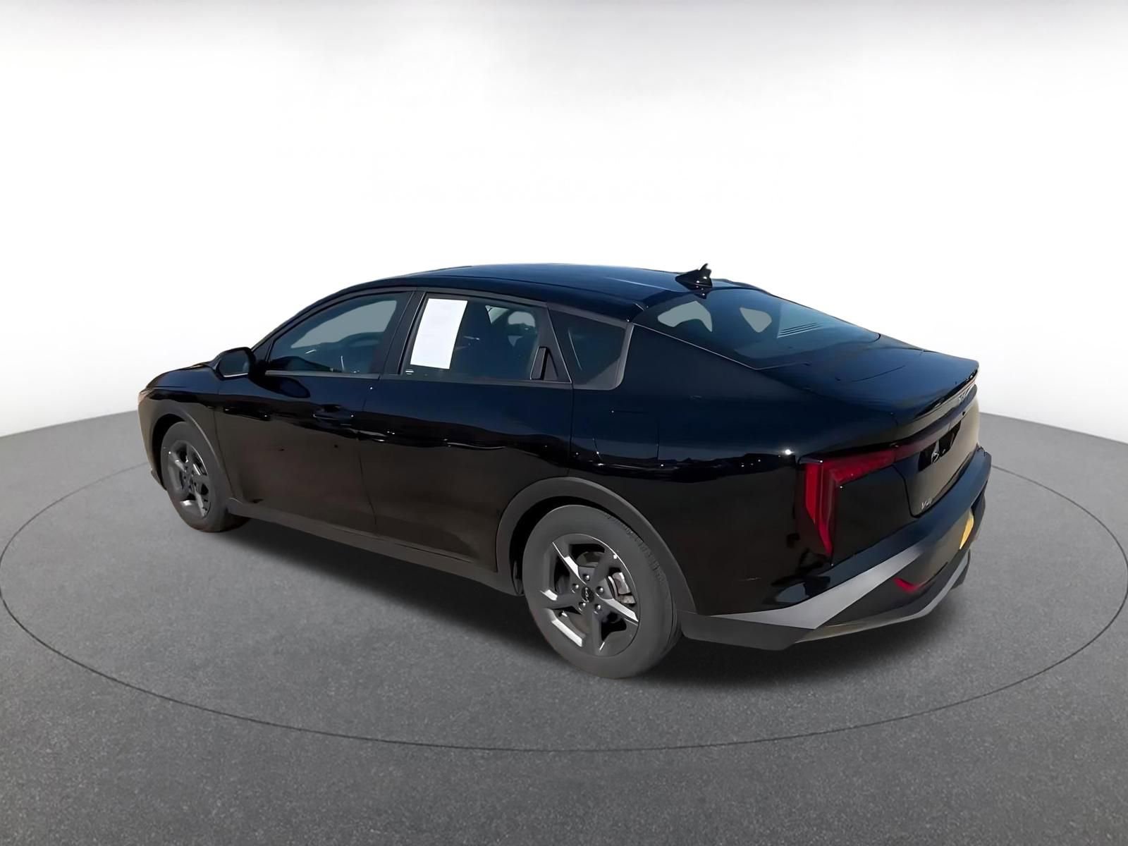 Thumbnail: 2025 Kia K4 - 10