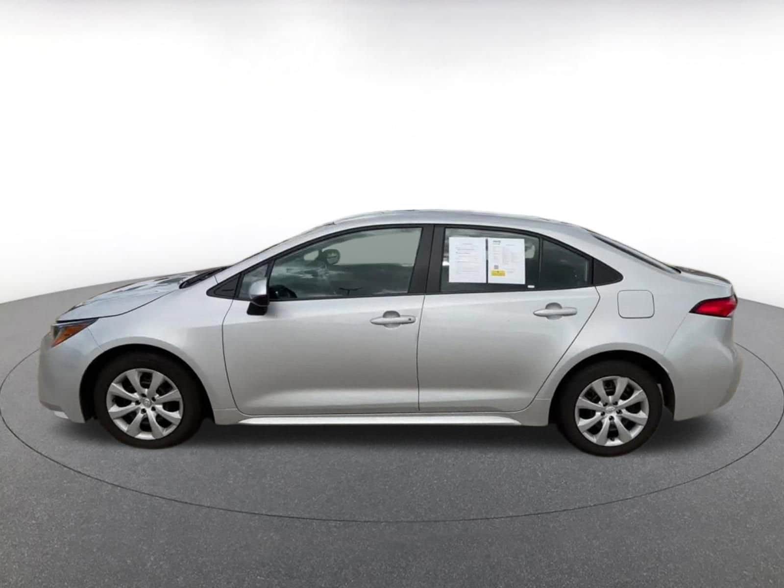 Thumbnail: 2024 Toyota Corolla - 9