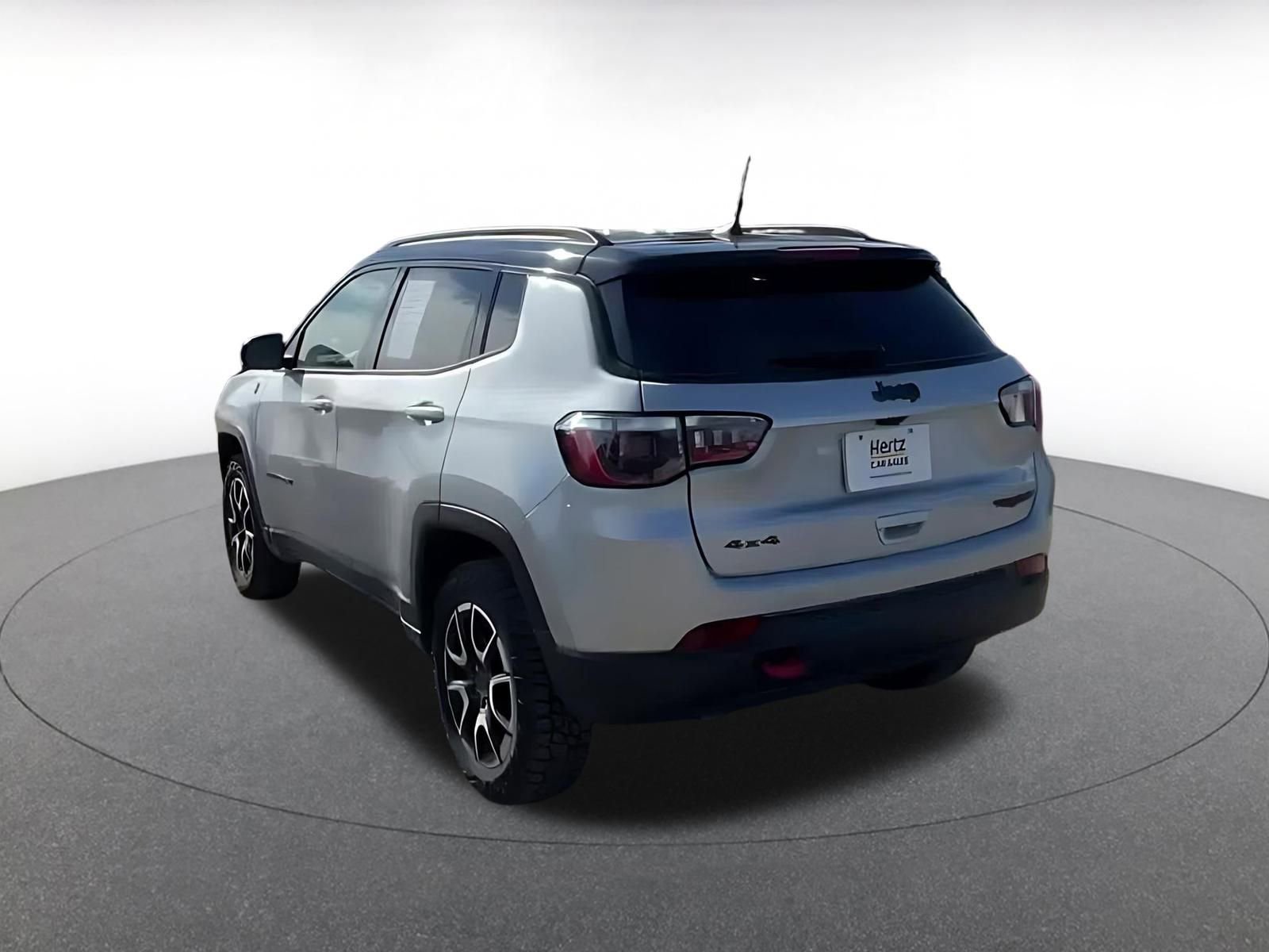 Thumbnail: 2025 Jeep Compass - 10