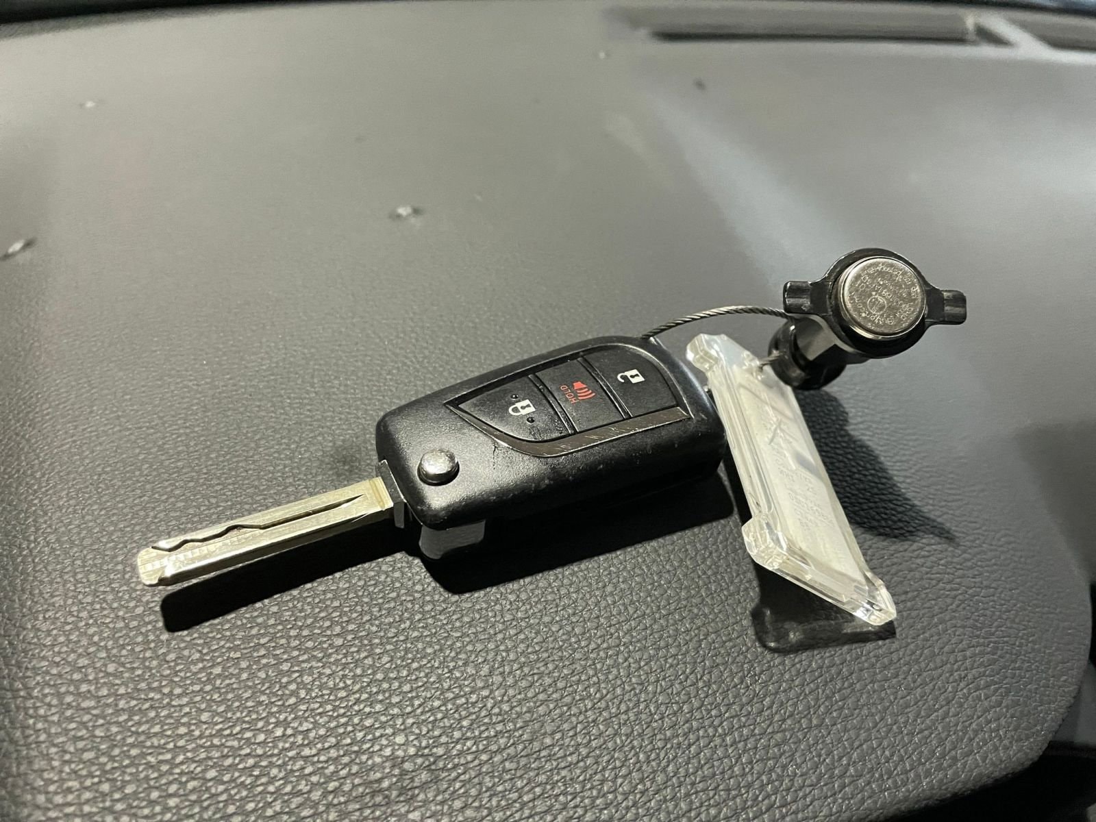 Thumbnail: 2025 Toyota RAV4 - 21