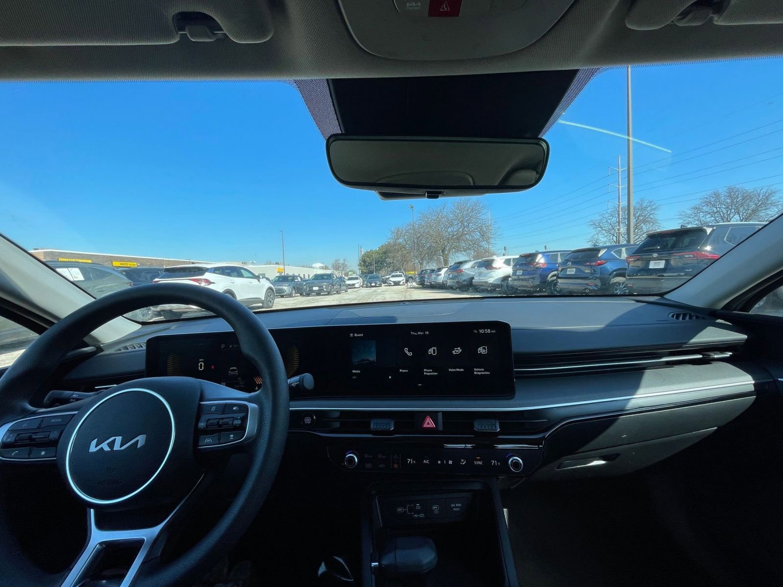 Thumbnail: 2025 Kia K5 - 33
