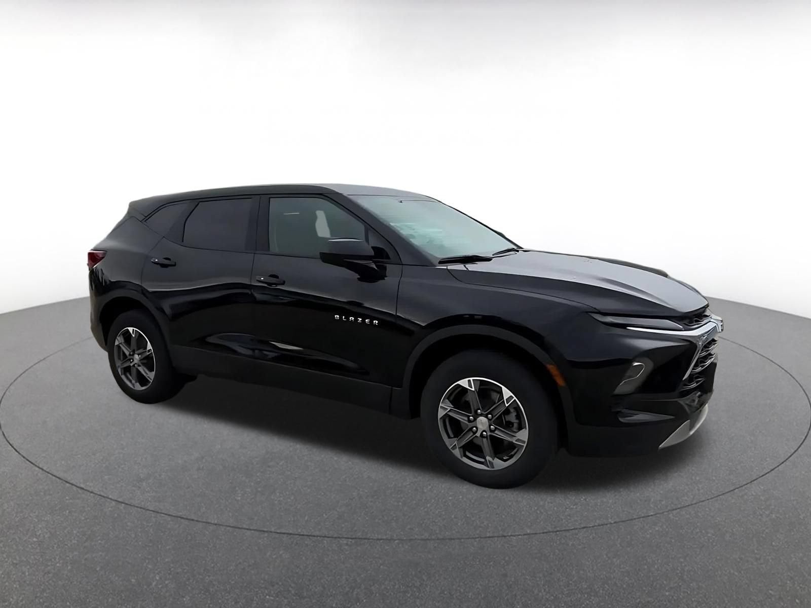 Thumbnail: 2025 Chevrolet Blazer - 2