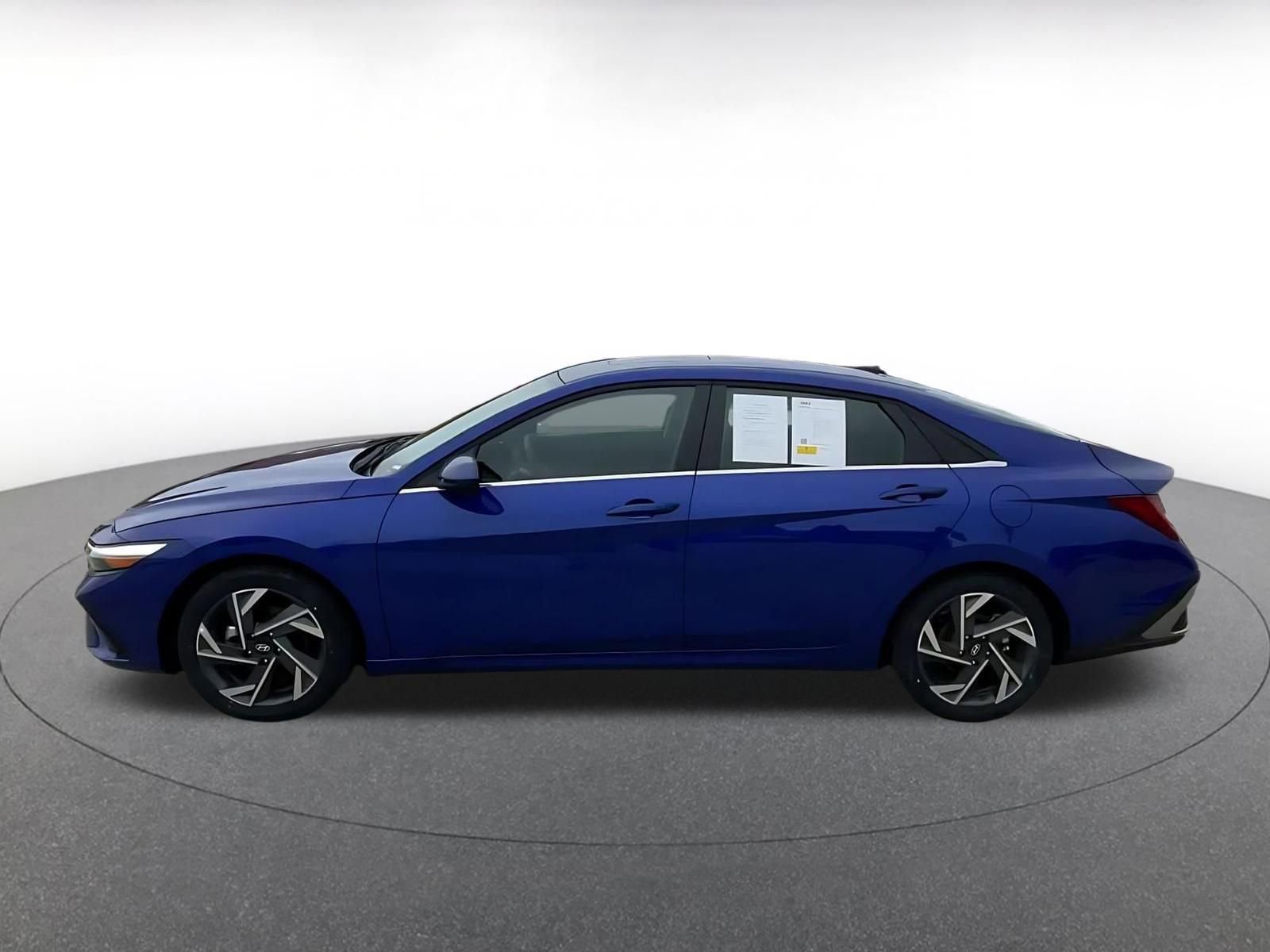 Thumbnail: 2025 Hyundai Elantra - 9