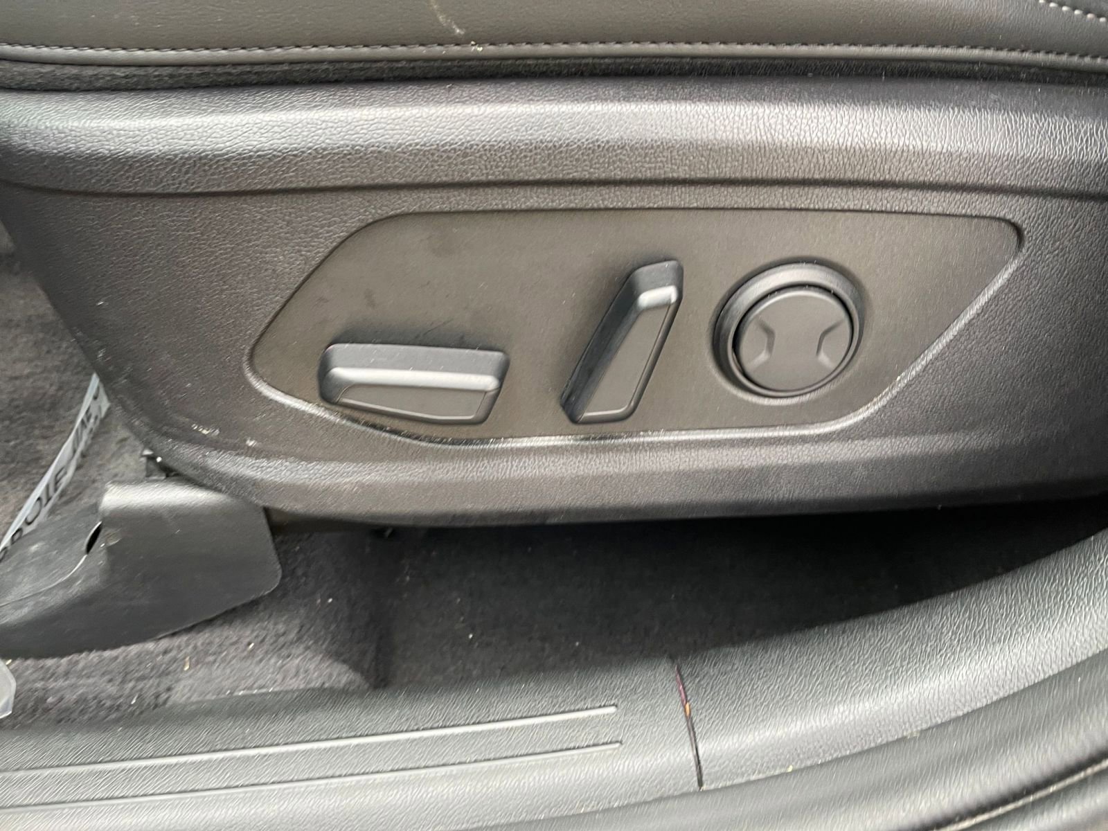 Thumbnail: 2024 Kia Sorento - 24