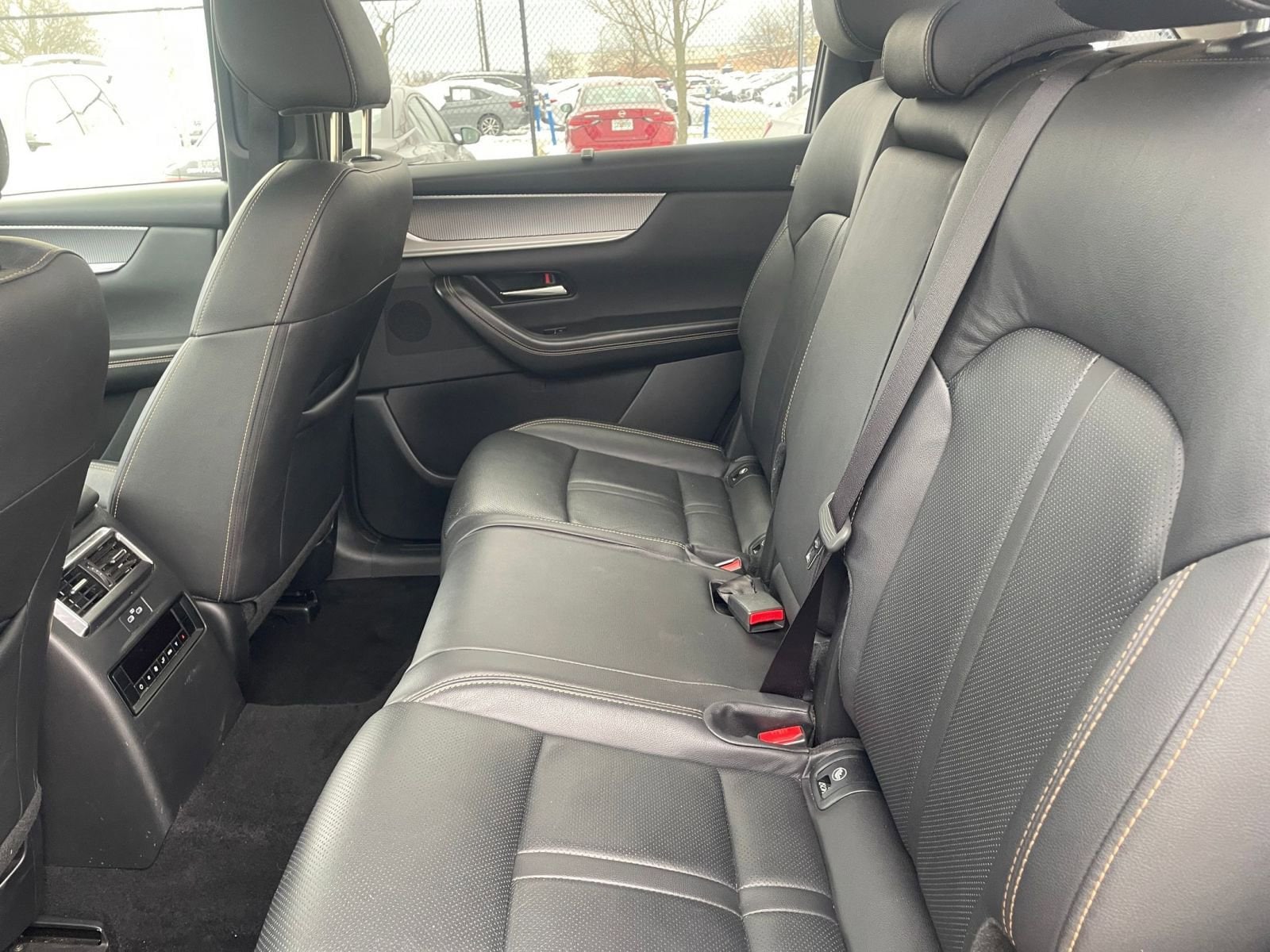 Thumbnail: 2025 Mazda CX-70 - 25