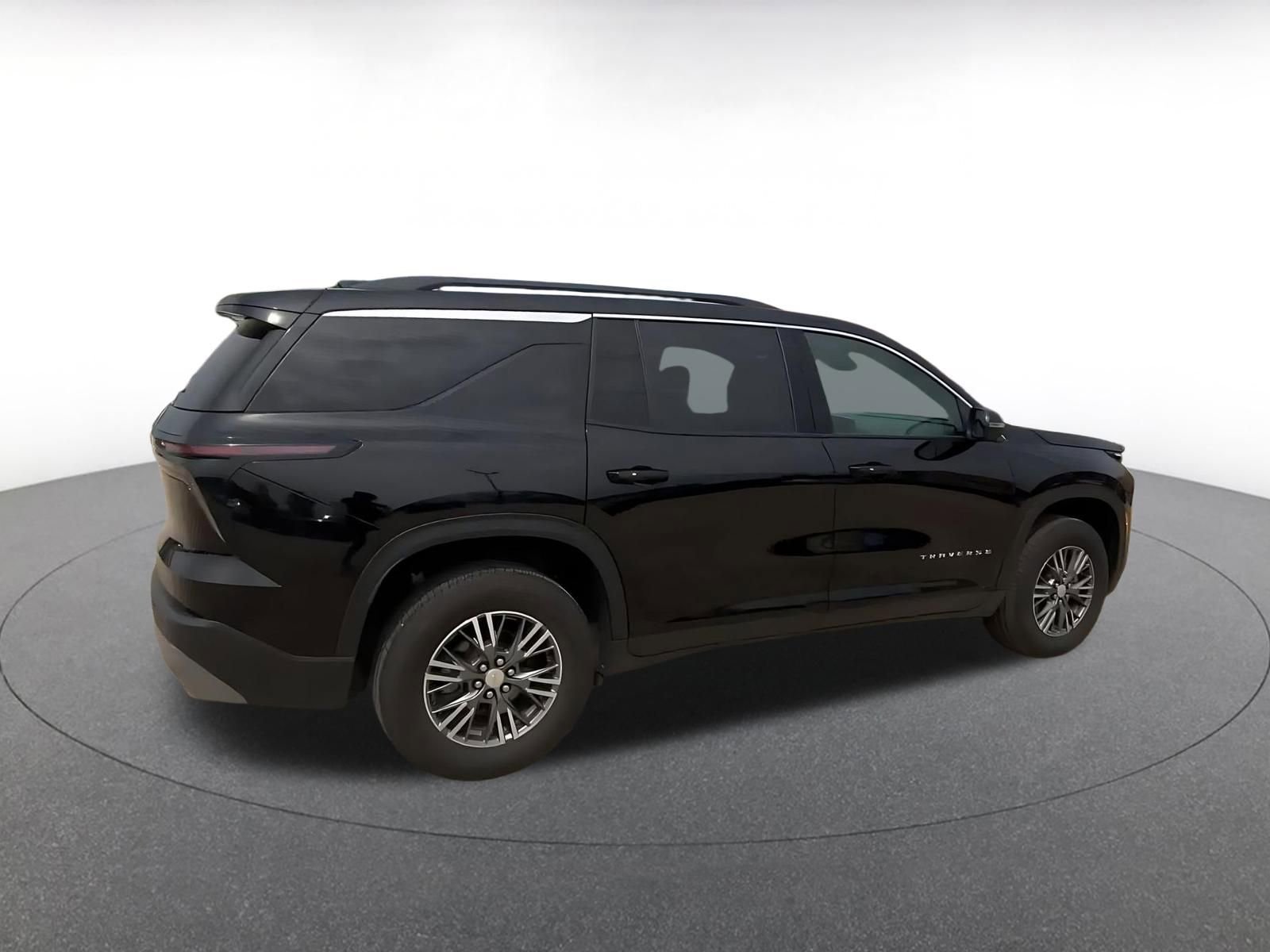 Thumbnail: 2025 Chevrolet Traverse - 14