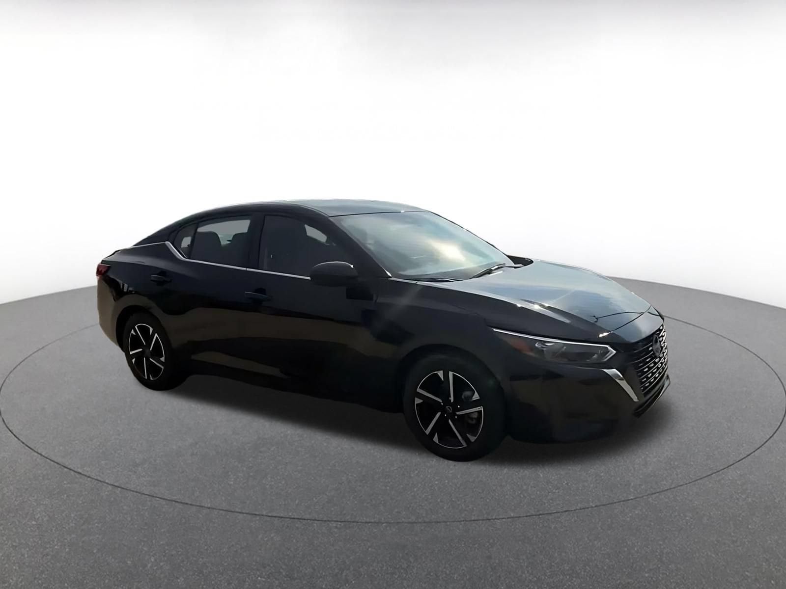 Thumbnail: 2025 Nissan Sentra - 2
