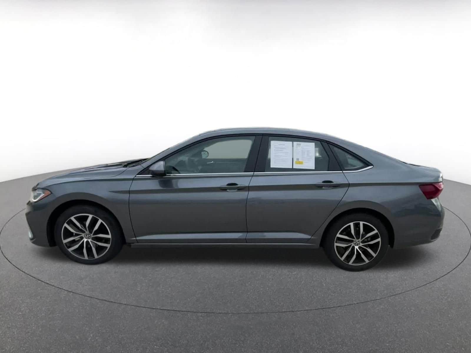 Thumbnail: 2025 Volkswagen Jetta - 9