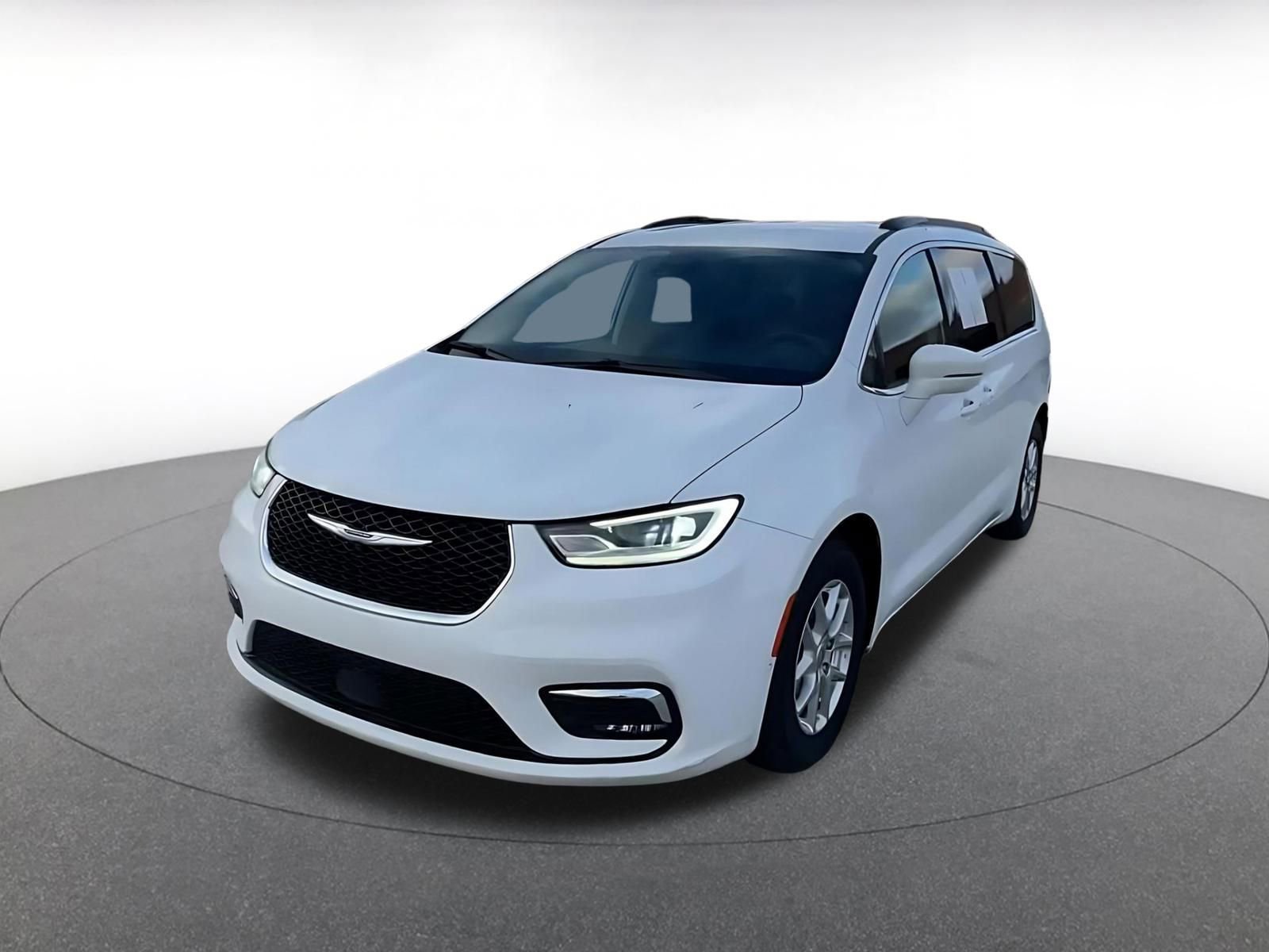 Thumbnail: 2022 Chrysler Pacifica - 7