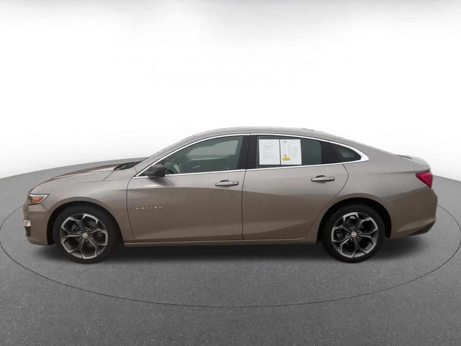 Thumbnail: 2023 Chevrolet Malibu - 9