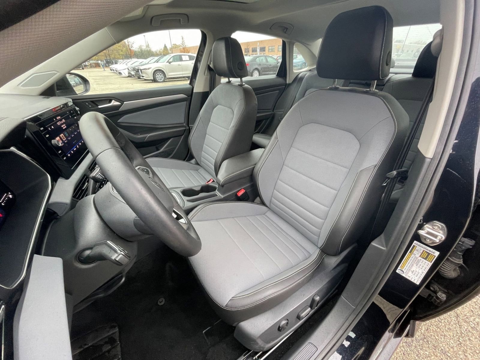 Thumbnail: 2025 Volkswagen Jetta - 34