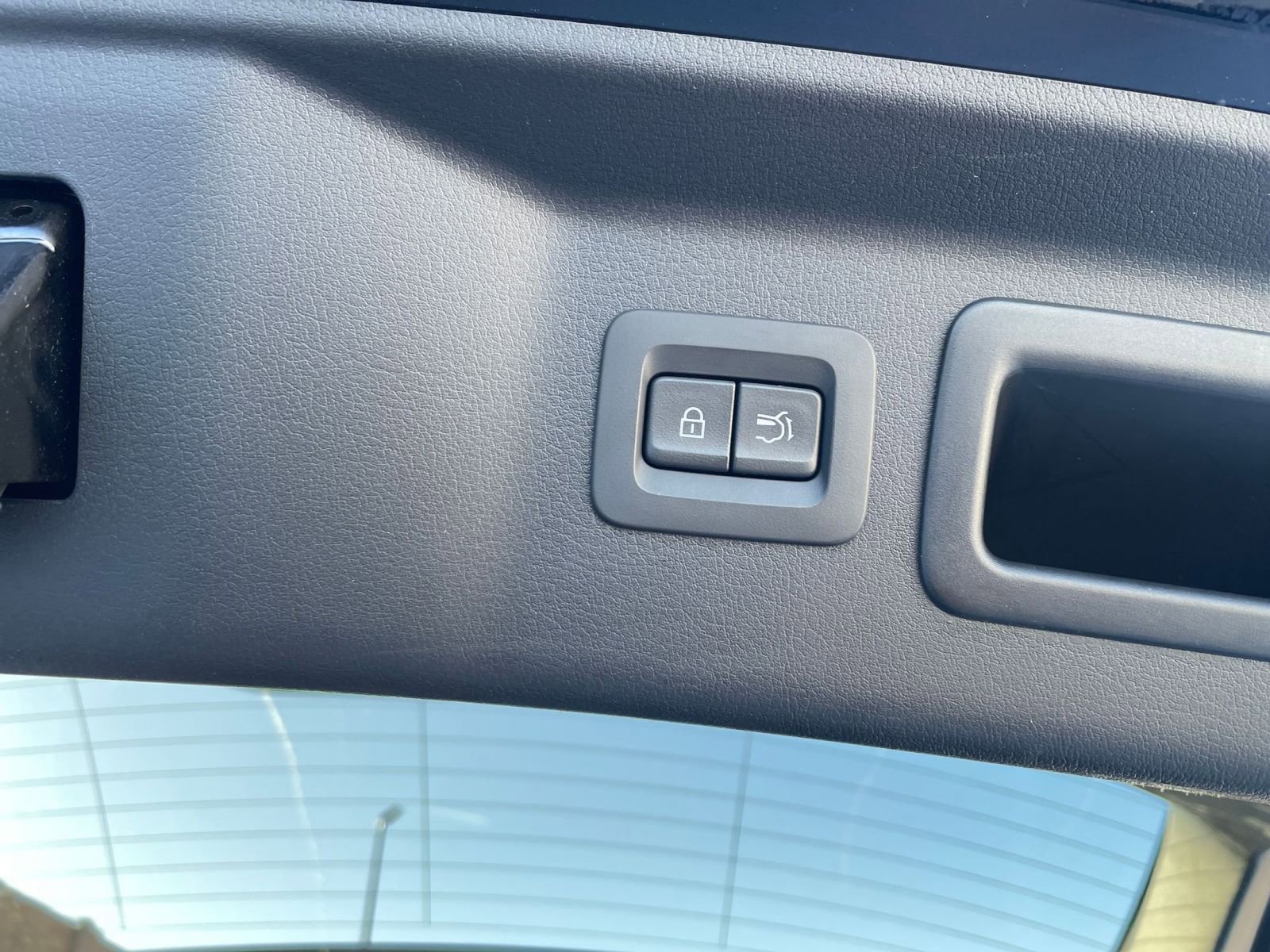 Thumbnail: 2025 Mazda CX-90 - 23