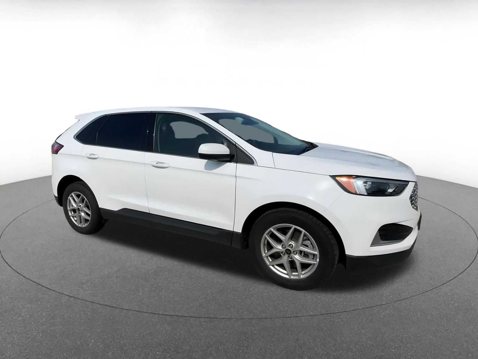 Thumbnail: 2024 Ford Edge - 2