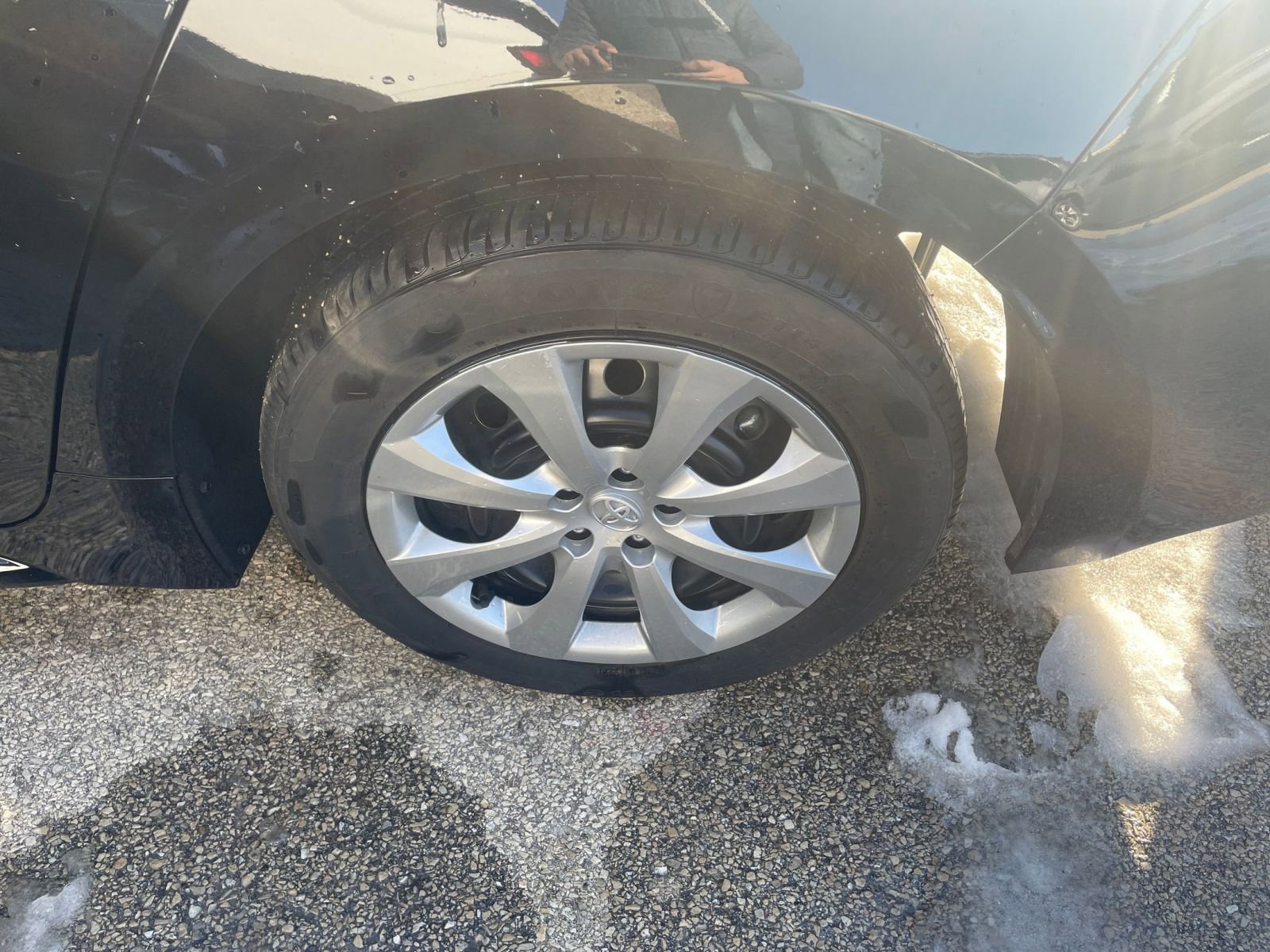 Thumbnail: 2025 Toyota Corolla - 30