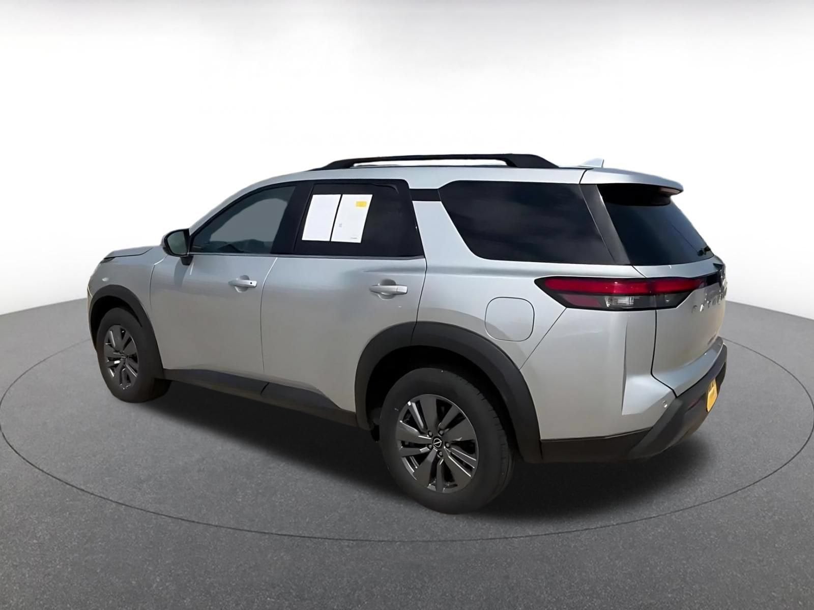 Thumbnail: 2025 Nissan Pathfinder - 10