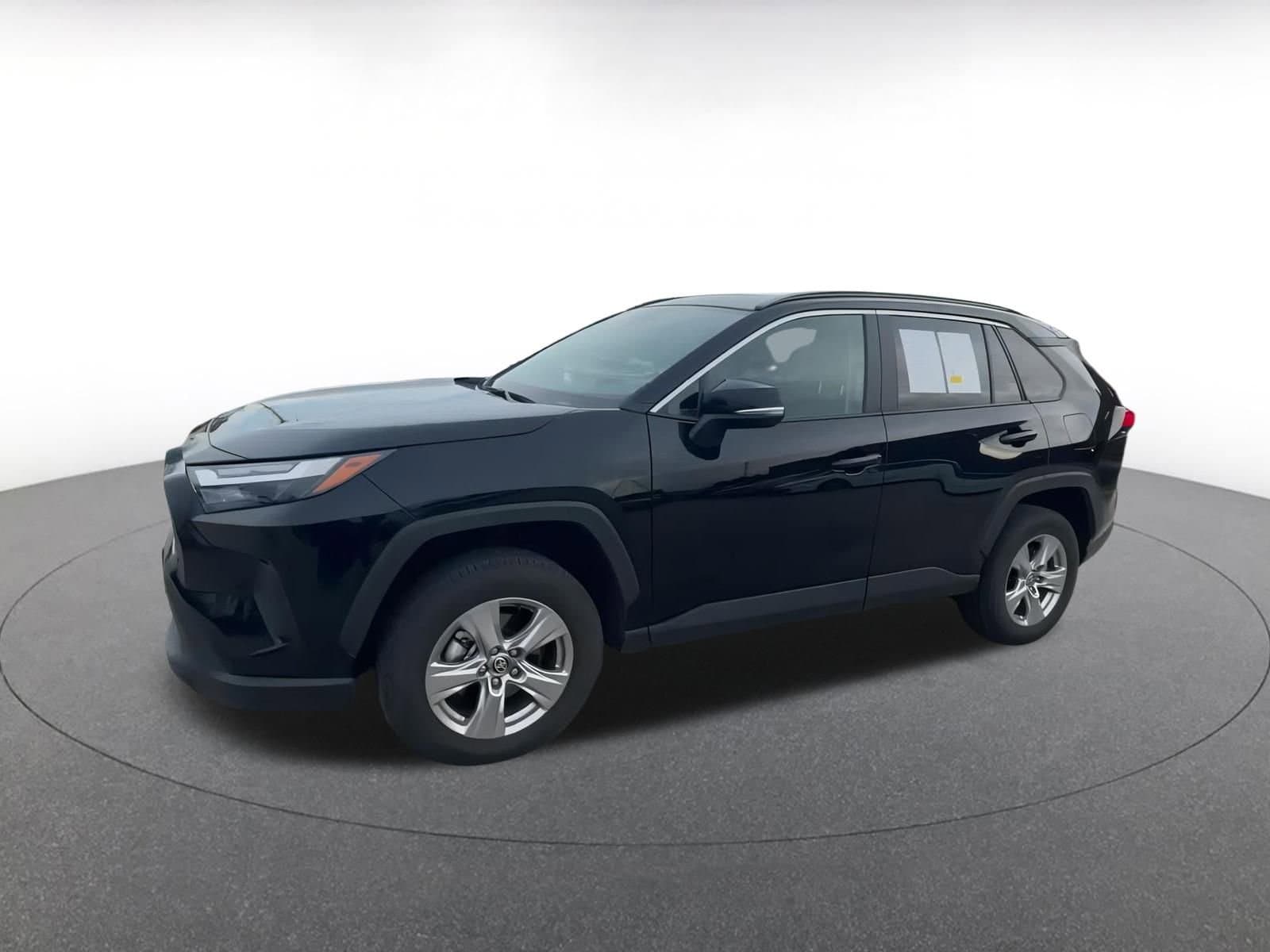 Thumbnail: 2025 Toyota RAV4 - 8