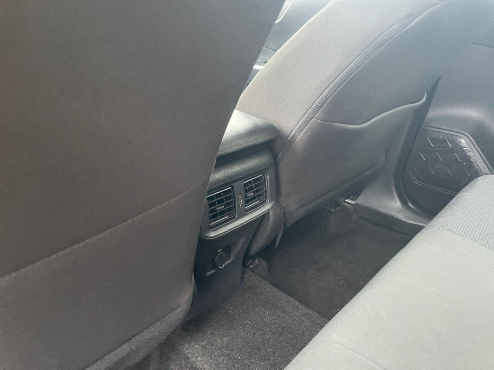 Thumbnail: 2025 Toyota RAV4 - 24