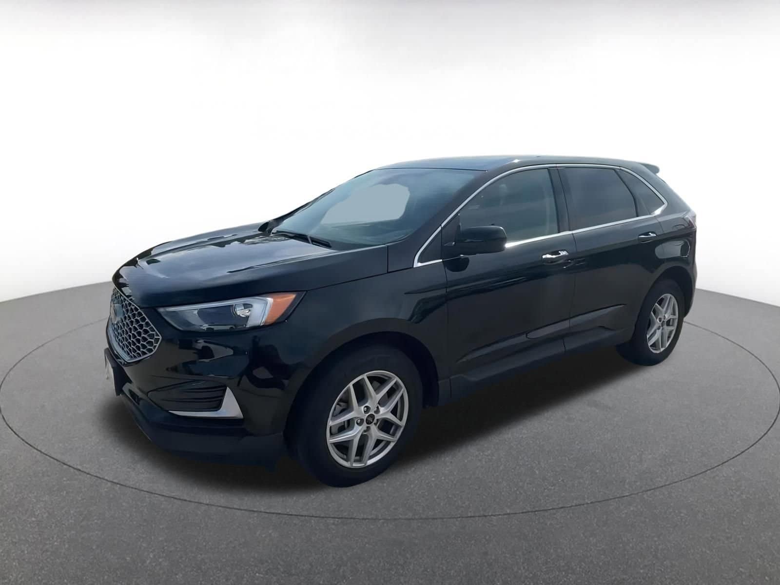 Thumbnail: 2023 Ford Edge - 7