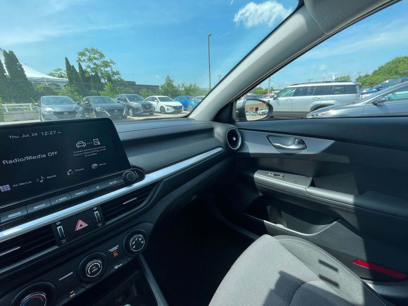 Thumbnail: 2024 Kia Forte - 35